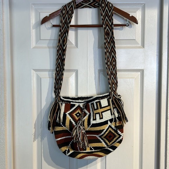 Kashi Wayuu Woven Handmade Handbag - Picture 3 of 8